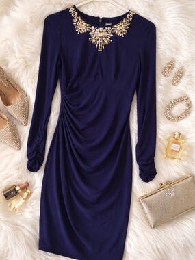 Vince Camuto Navy Embellished Jewel Neck Bodycon Dress Size 6 Elegant Cocktail